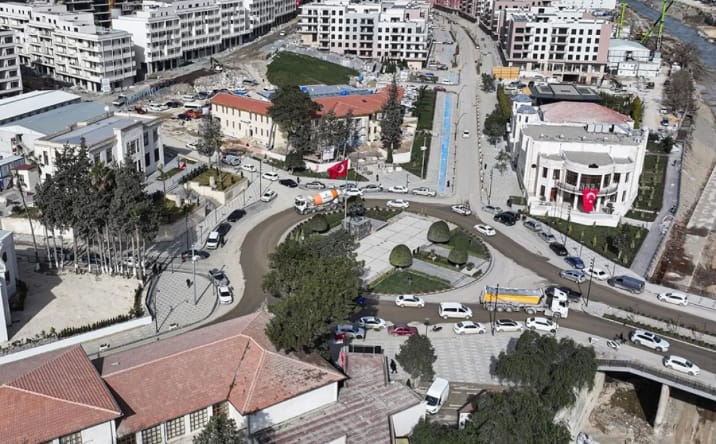 6 Şubat depremlerinin 3. yılı: Hatay’da yıkımdan yeniden doğuşa değişimin kareleri